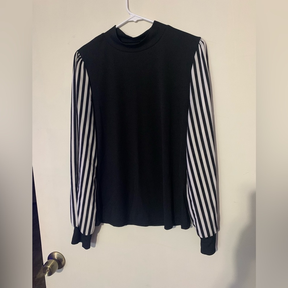 SHEIN Black Top with Black & White Striped Long Sleeves